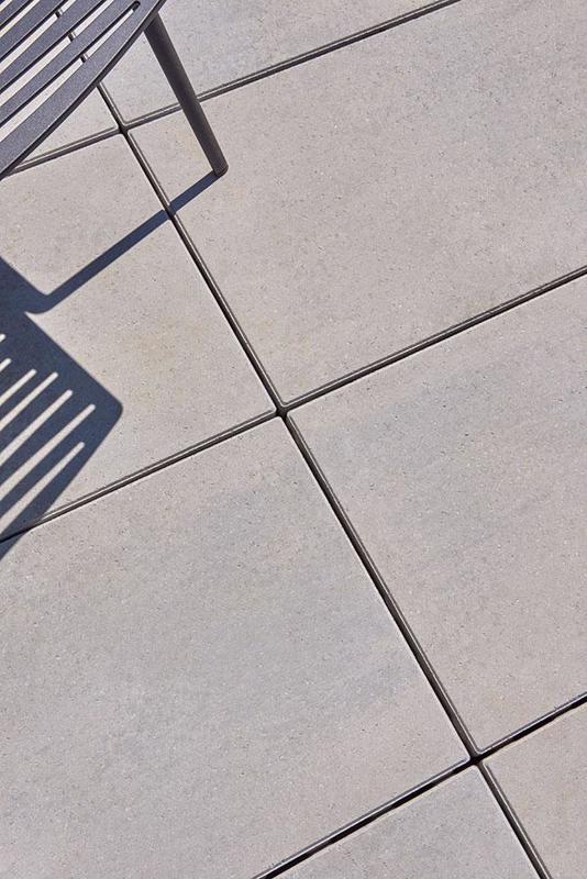Patio paver slabs Blu Grande Smooth dalle de patio F V2 2020 C A070 D S C9272