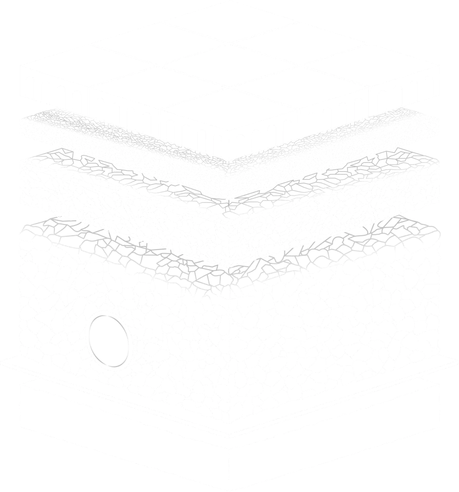 Schéma en coupe d’un système de pavage perméable avec pavés, couches de gravier et tuyau de drainage.
