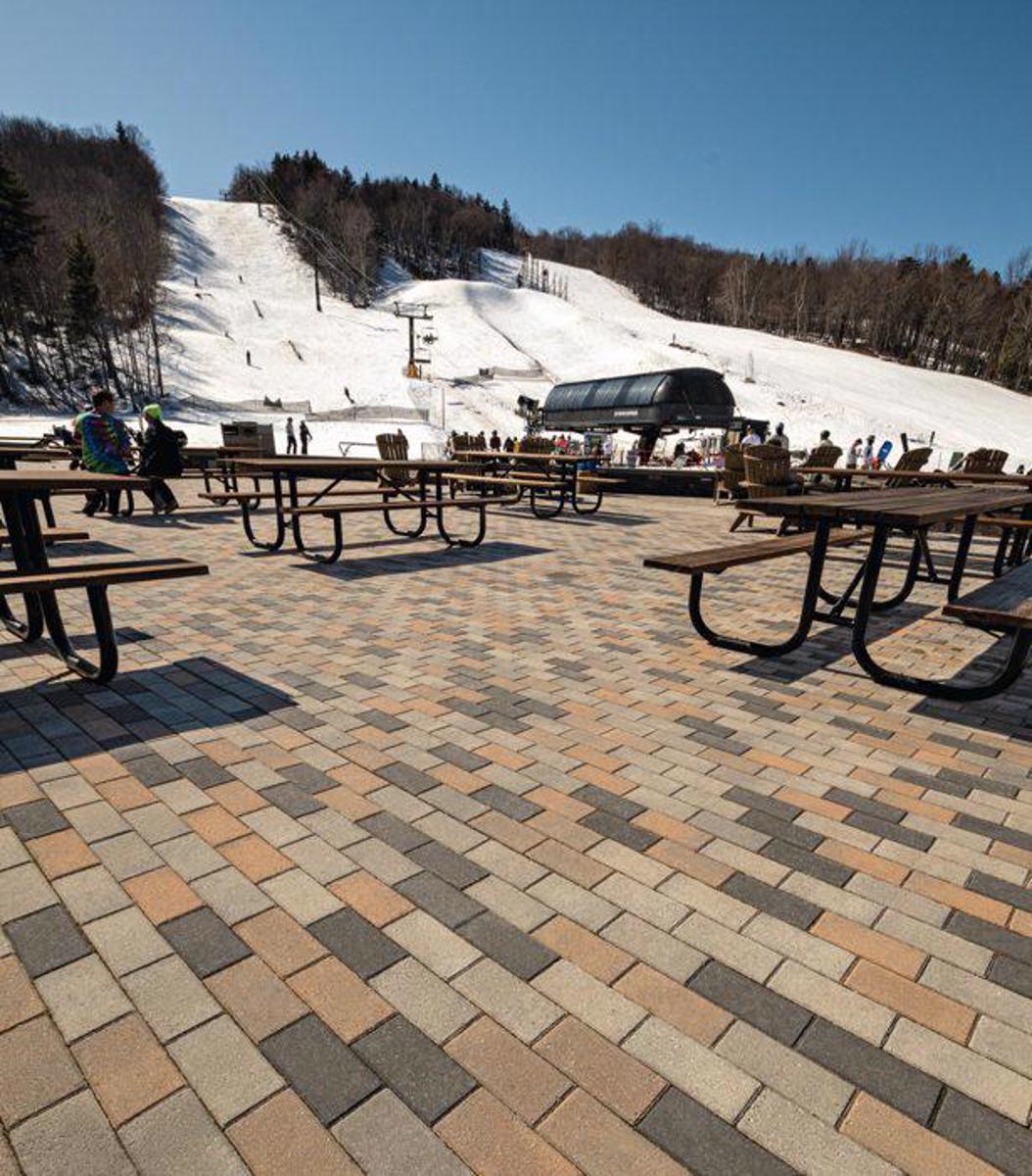 TB white paper commercial paver grey brown black mount snow Bloc4