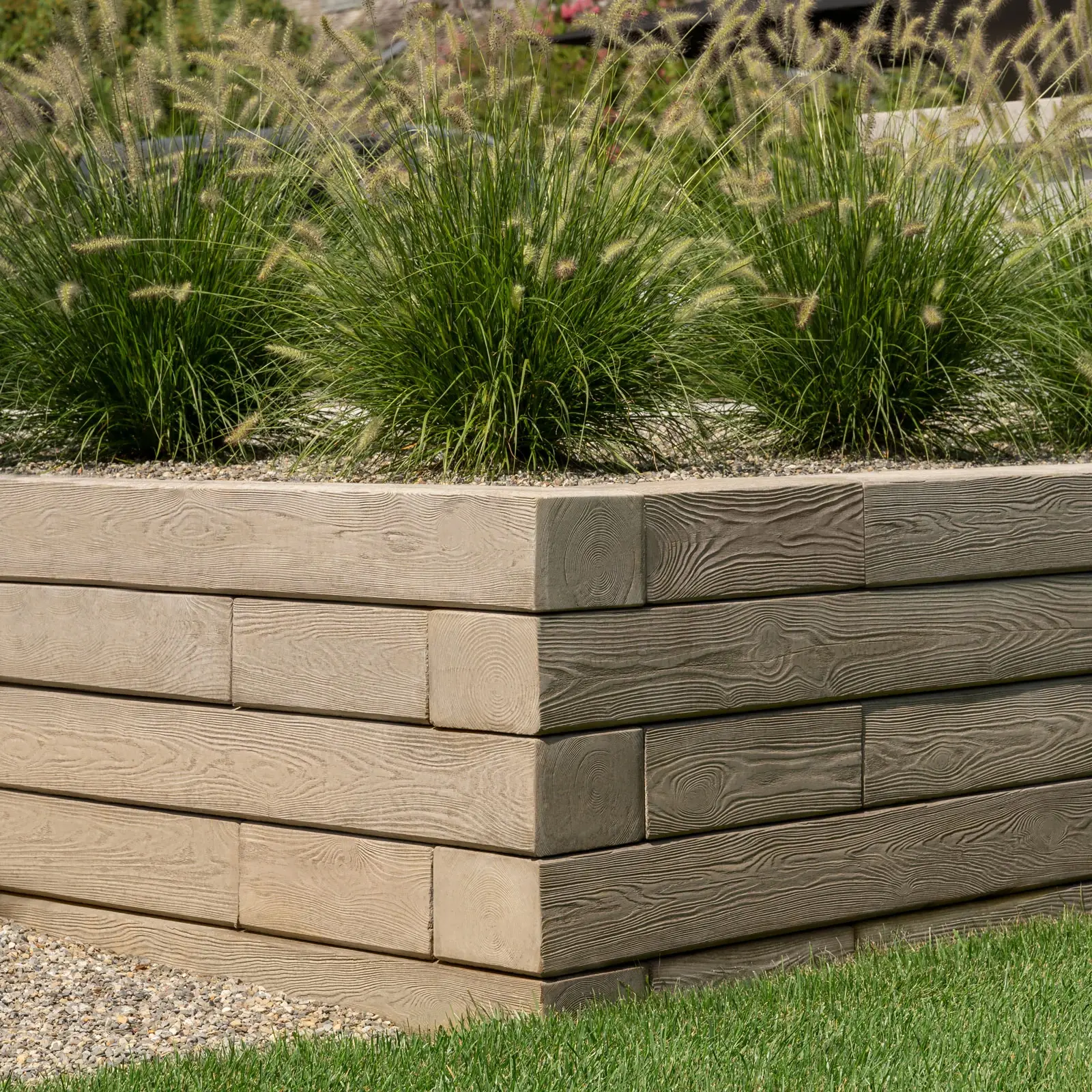 Borealis Wall in Hazelnut Brandy, close-up of the wood-grain texture on a planter corner