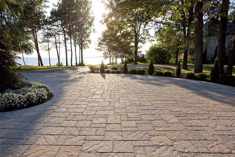 Blu 60 Slate Aged Patio Slabs TechoBloc TechoBloc