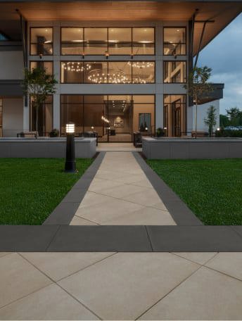 Techo-Bloc's Para commercial patio slab installed for the Embassy Suites Hotel's outdoor landscape.