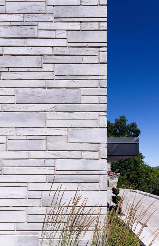 Brique et P Ierre moderne Iconic brick and stone modern 2019 C A015 0243