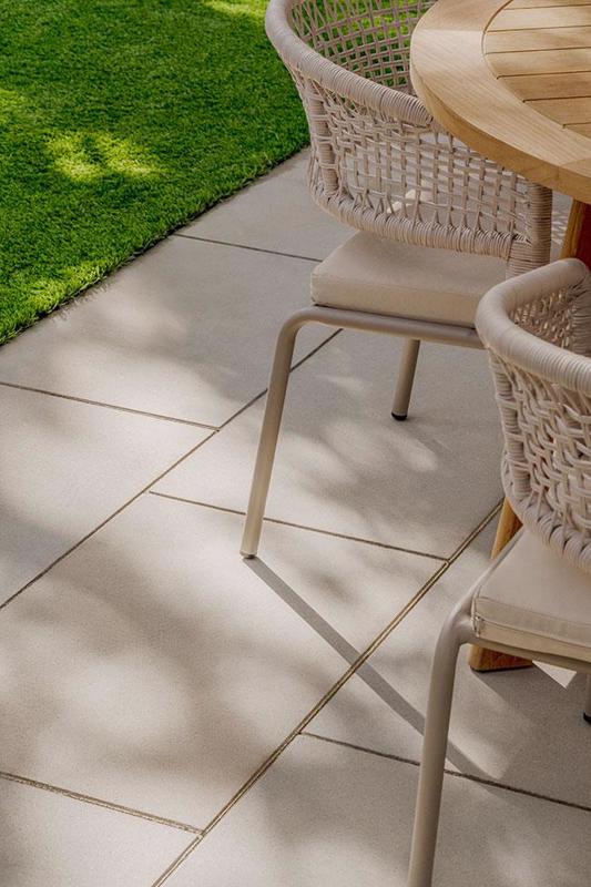 Patio paver slabs Para Smooth dalle de patio 2022 C A118 Showcase R A P06108