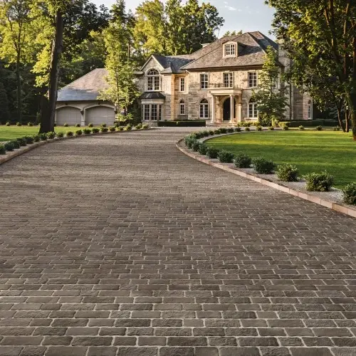 Cobblestone pavers