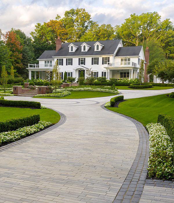 Techo Bloc pavers driveway frontyard entrance linea valet shale grey onyx black