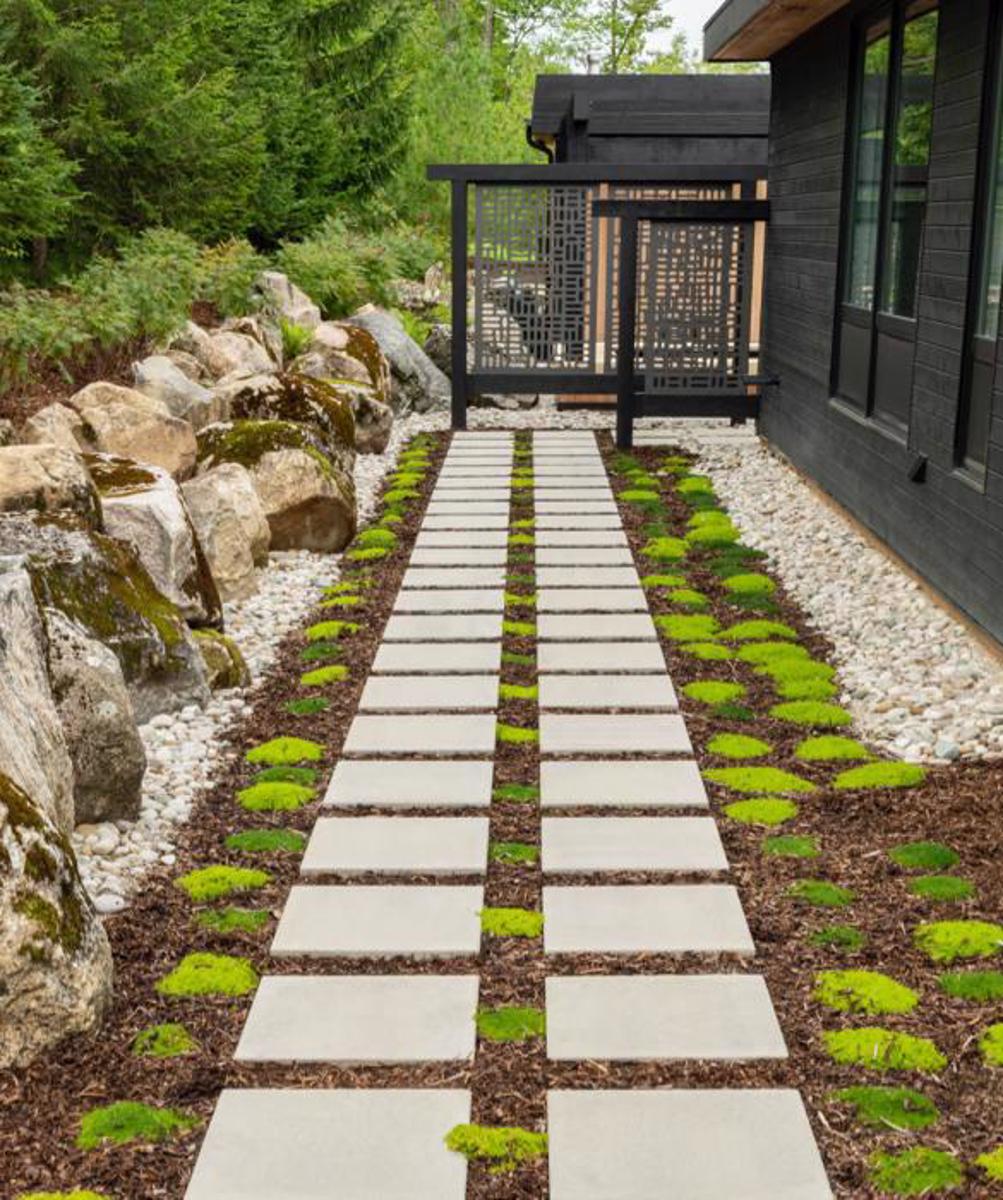 Techo bloc before after backyard walkway entrance slabs grey Bloc4 image 1