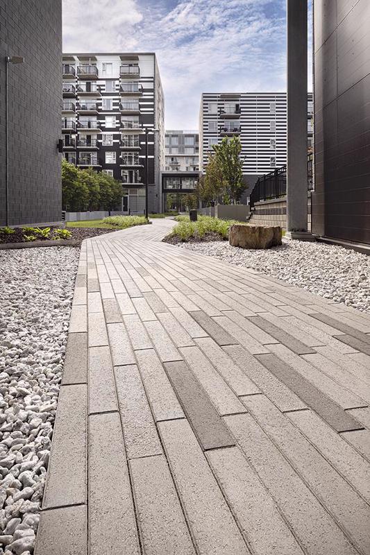 Commercial pavers Industria Smooth Paver pavés 2022 C A098 Selection Ret Raite Rosemont R A P01008