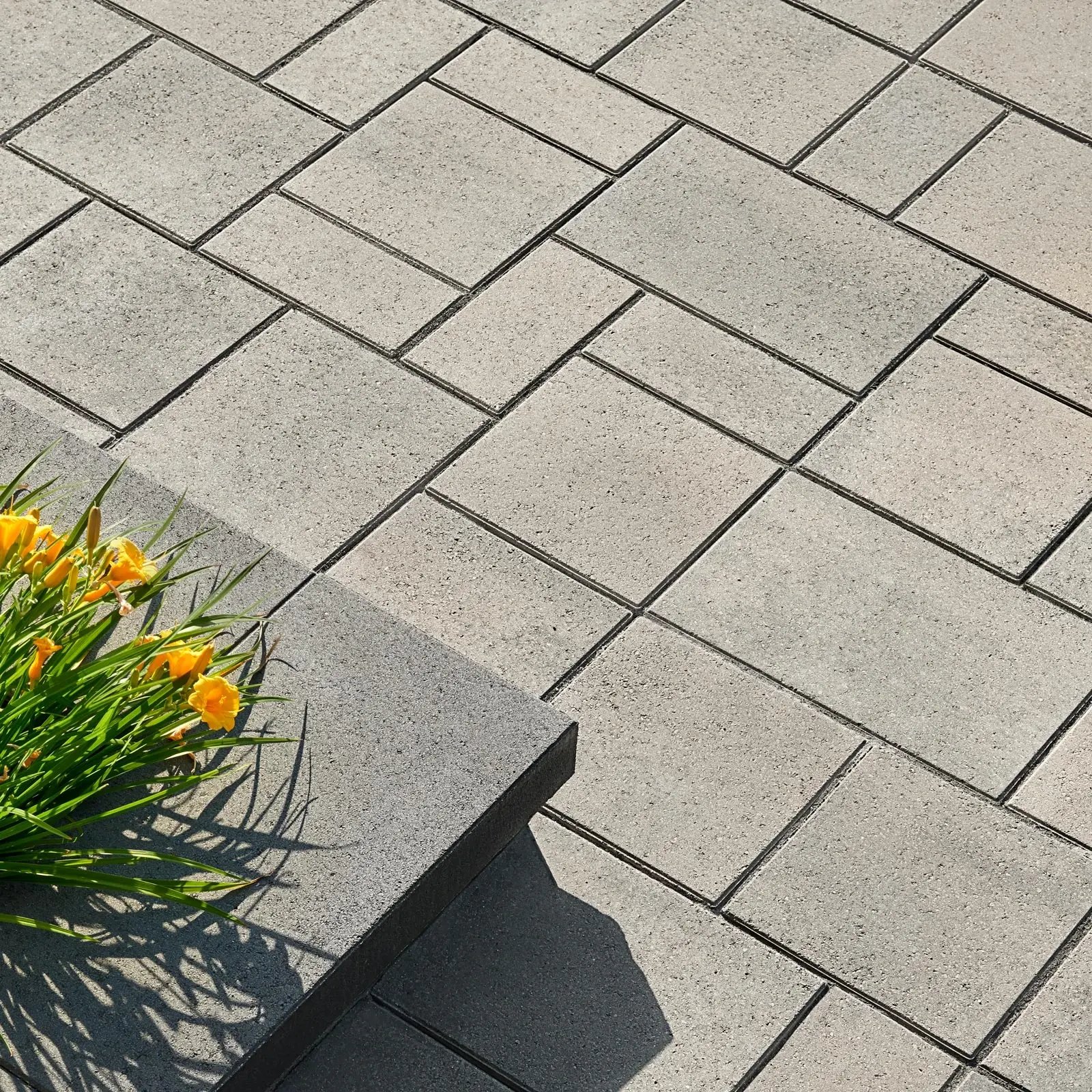 BLU 80MM SMOOTH SHALE GREY | Techo-Bloc