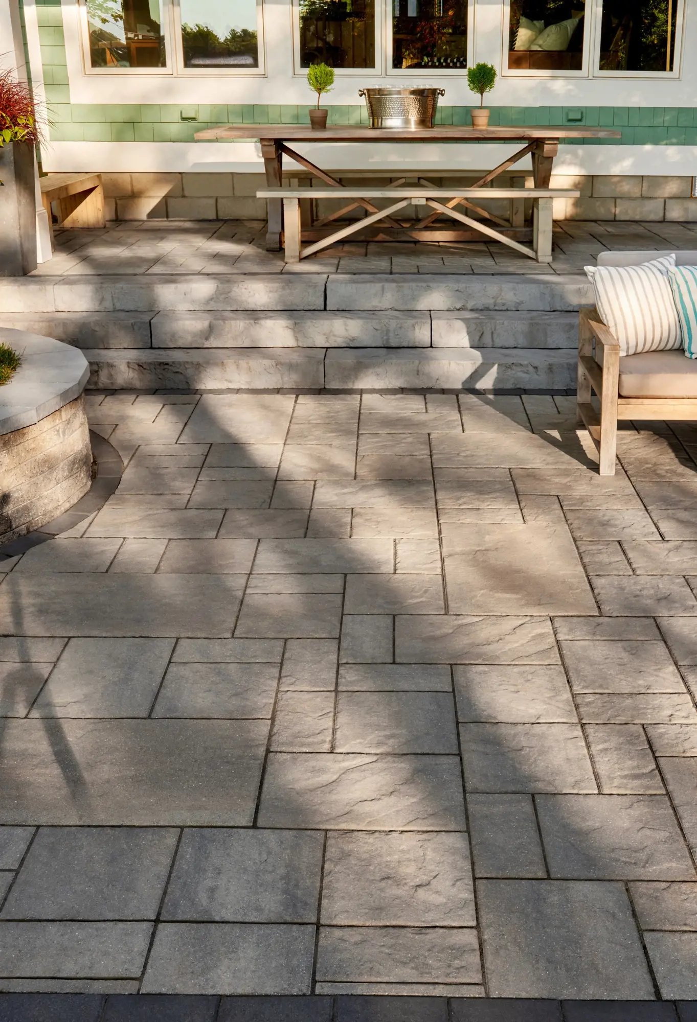 SA blurhms GRD SWT PO チャコール&amp;グレーのグラデーション BLU 60MM HD² SLAB SMOOTH CHAMPLAIN GREY | Techo-Bloc