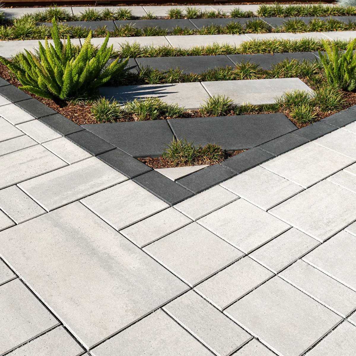 BLU 60MM SLAB SMOOTH GREYED NICKEL | Techo-Bloc