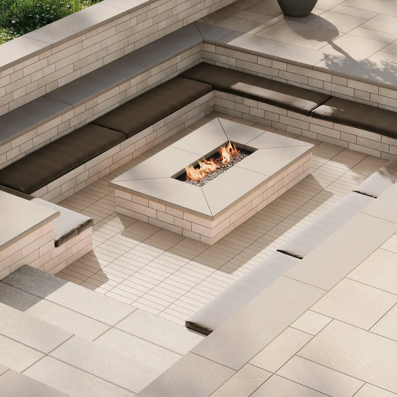 Sandstone Thinset Veneer Wall, Beige | Techo-Bloc