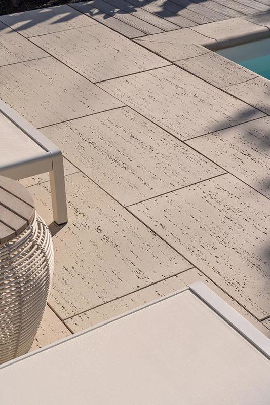 Patio paver slabs Travertina Raw dalle de patio 2022 C A105 Carignan Q C R A P05907 H D R copy