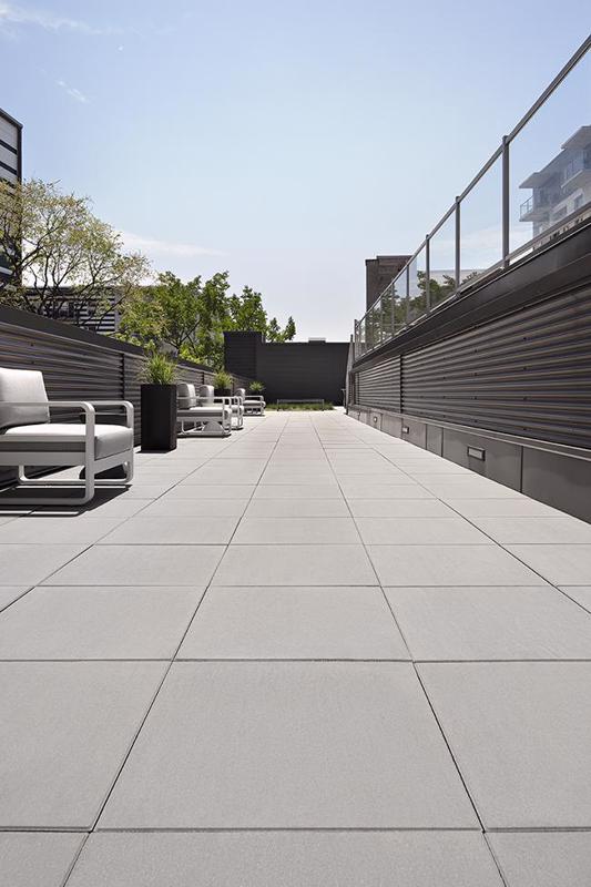 Commercial patio paver slabs Industria Smooth Slabs dalle de patio 2022 C A099 Condo Unicite Montreal R A P01276