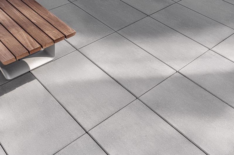 Commercial patio paver slabs Blu 60 Smooth dalle de patio 2022 C A102 Devimco Rooftop Terrasse R A P02358