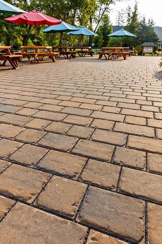 Permeable cobblestone paver Pure pavés perméables A00409 05 041