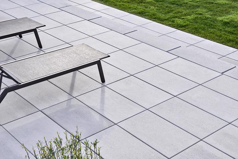 Commercial patio paver slabs Blu 60 Smooth dalle de patio F V2 2020 C A070 D S C9412