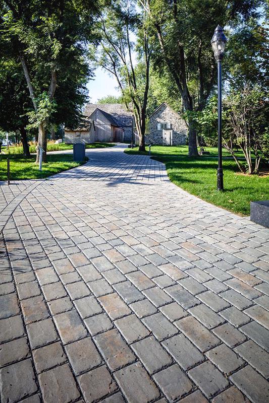 Permeable cobblestone paver Pure pavés perméables 01055 05 096