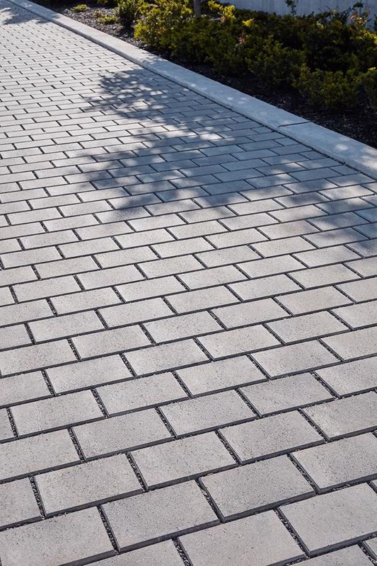 Commercial permeable paver pervious Hydra pavé perméable F 2020 C A055 5514